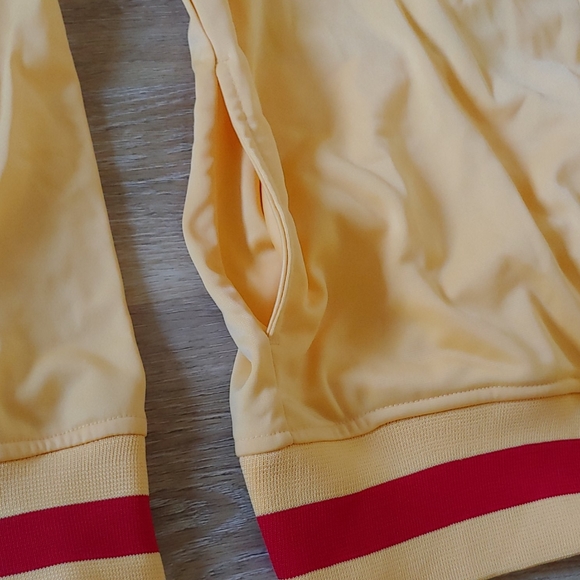 Rare Spain National Soccer Track Jacket it fits like a small - Picture 3 of 5